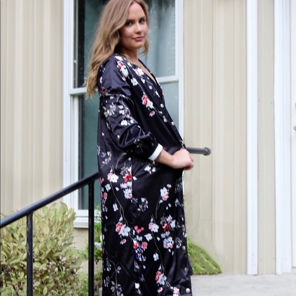 FLIGHT FIGHT LONGLINE FLORAL KIMONO BOMBER JACKET - Picture 2 of 6